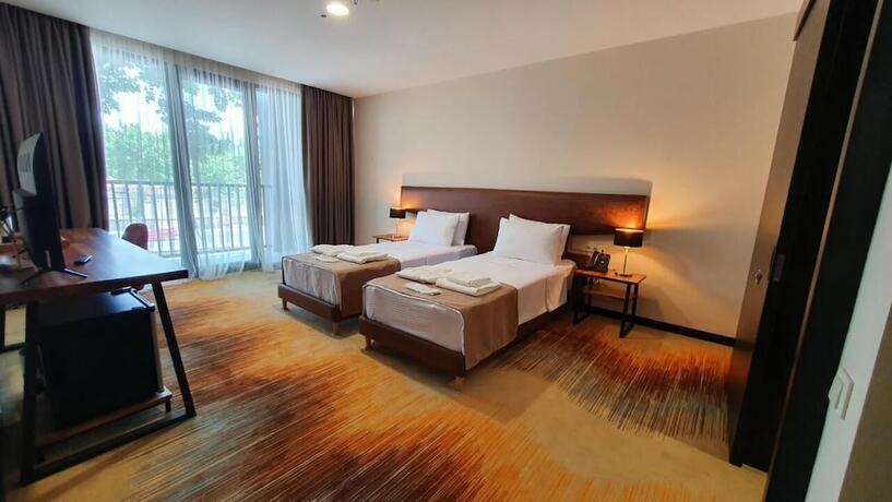 Imagen de la habitación del Hotel Carousel, Tbilisi. Foto 17