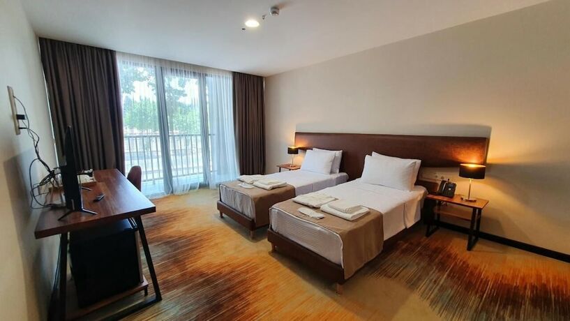 Imagen de la habitación del Hotel Carousel, Tbilisi. Foto 19