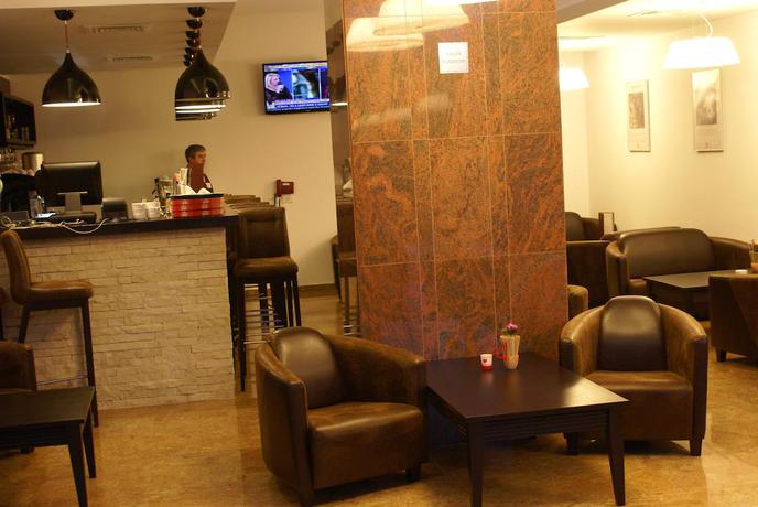 Imagen del bar/restaurante del Hotel Carpați, Predeal. Foto 3