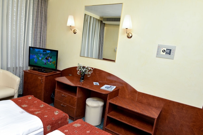 Imagen de la habitación del Hotel Carpati Baia Mare. Foto 11