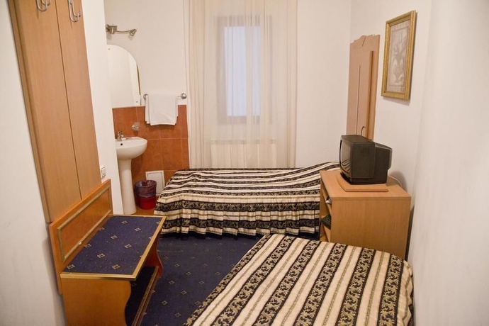 Imagen de la habitación del Hotel Carpati. Foto 6
