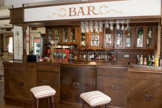 Imagen del bar/restaurante del Hotel Carpatia Bieszczadzki Gościniec. Foto 11