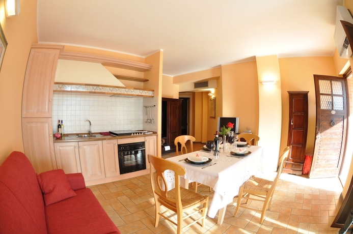 Imagen de la habitación del Hotel Carpediem Assisi Living Club. Foto 11