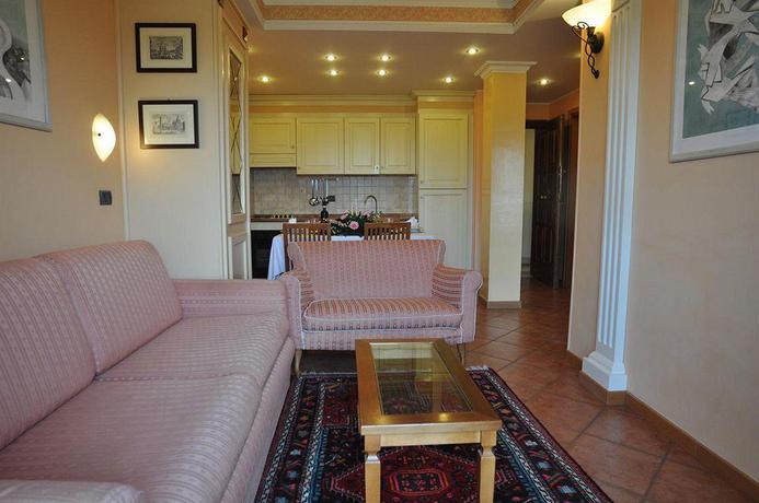 Imagen de la habitación del Hotel Carpediem Roma Golf Club. Foto 3