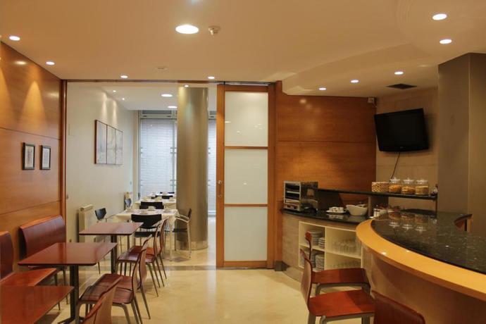 Imagen del bar/restaurante del Hotel Carre&ntilde;o. Foto 1