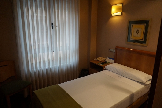 Imagen de la habitación del Hotel Carreño. Foto 14