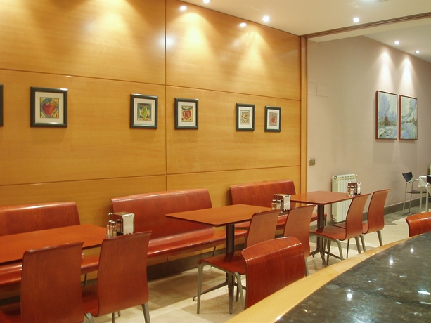 Imagen del bar/restaurante del Hotel Carreño. Foto 3