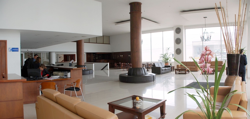 Imagen de los interiores del Hotel Carretero. Foto 11