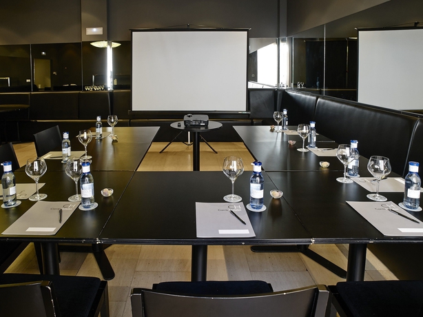 Imagen de los interiores del Hotel Carr&iacute;s Cardenal Quevedo. Foto 14