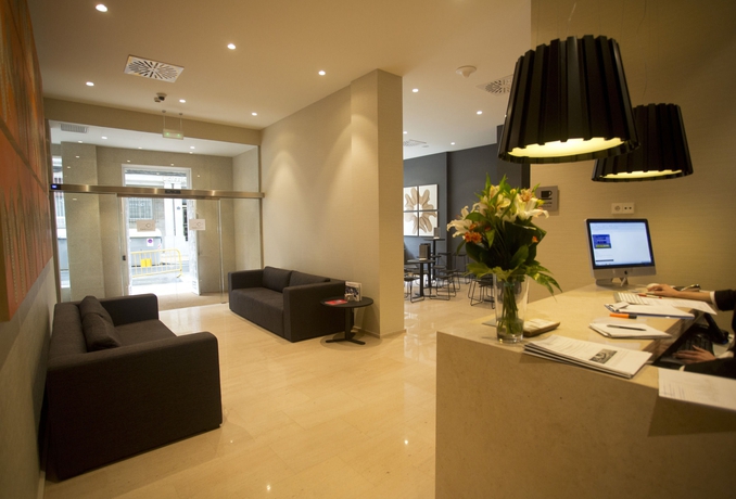 Imagen de los interiores del Hotel Carr&iacute;s Cardenal Quevedo. Foto 15