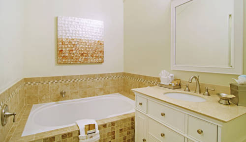 Imagen de la habitación del Hotel Carriage House Inn. Foto 4