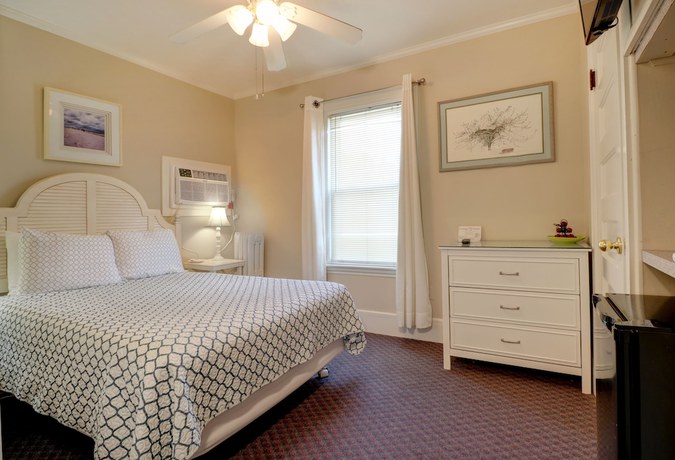 Imagen de la habitación del Hotel Carriage House Motel Cottages and Suites. Foto 13