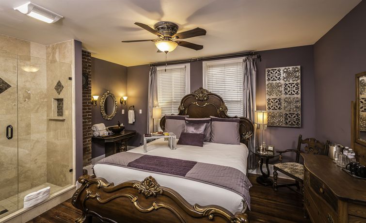 Imagen de los interiores del Hotel Carriage Way Inn. Foto 14