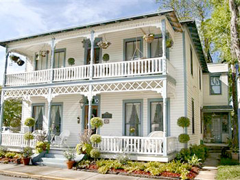 Imagen de los interiores del Hotel Carriage Way Inn. Foto 16