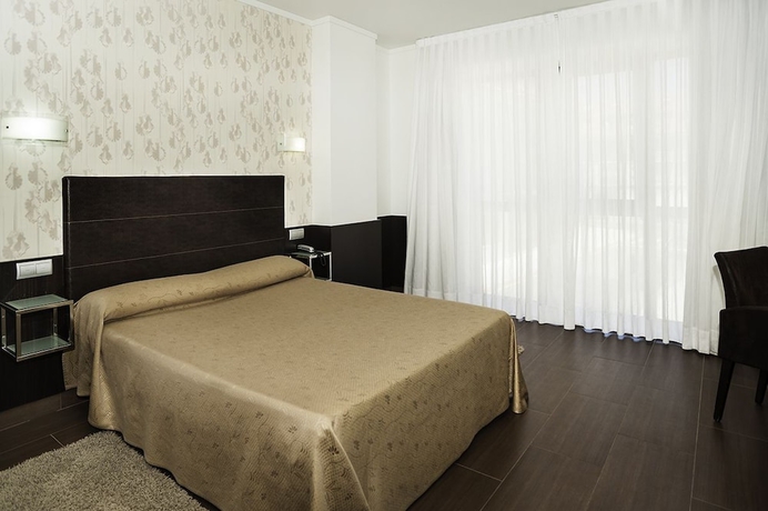 Imagen de la habitación del Hotel Carril. Foto 6