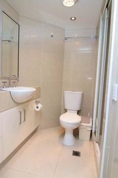 Imagen de la habitación del Hotel Carrington Court. Foto 4