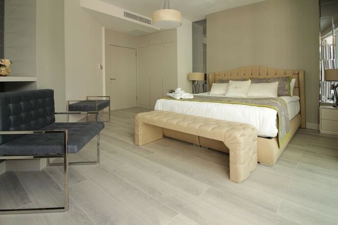 Imagen de la habitación del Hotel Carrington Gold Tower. Foto 16