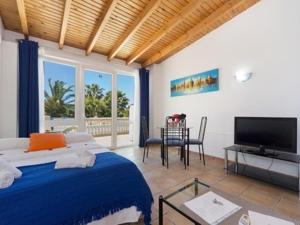 Imagen de la habitación del Hotel Carrio Sol - Monty´s. Foto 3