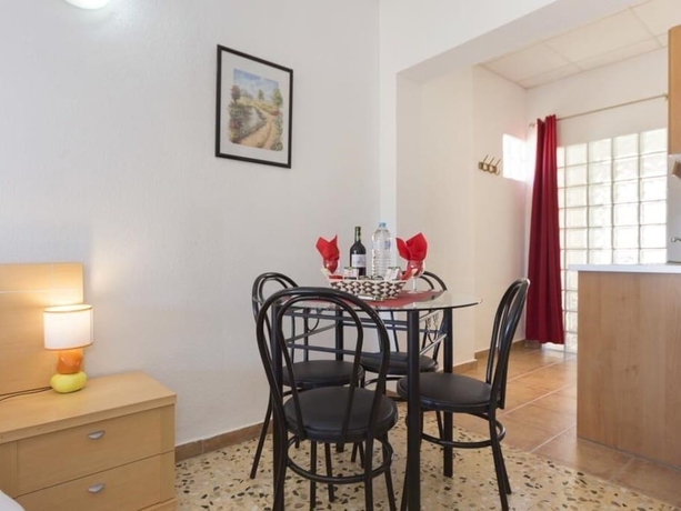 Imagen de los interiores del Hotel Carrio Sol - Monty´s. Foto 19