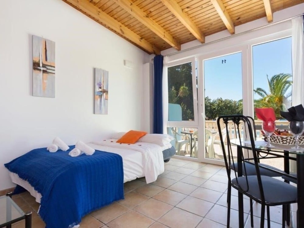 Imagen de la habitación del Hotel Carrio Sol - Monty´s. Foto 17