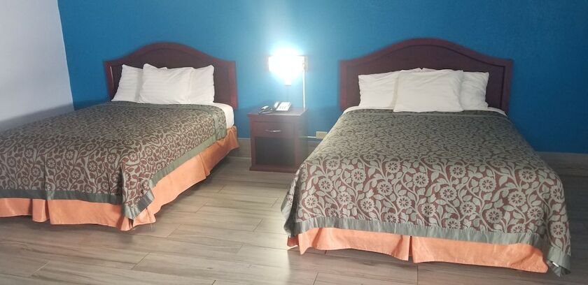 Imagen general del Hotel Carrizo Executive Inn. Foto 15