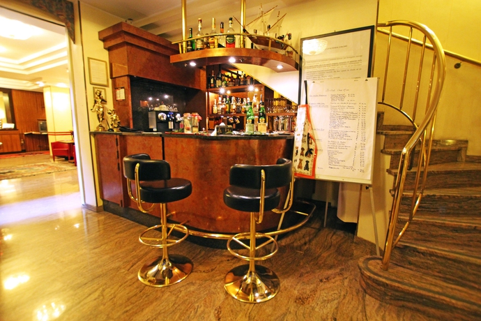 Imagen de los interiores del Hotel Carrobbio. Foto 16