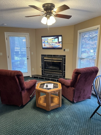 Imagen de la habitación del Hotel Carr\'s Northside Motel and Cottages. Foto 3