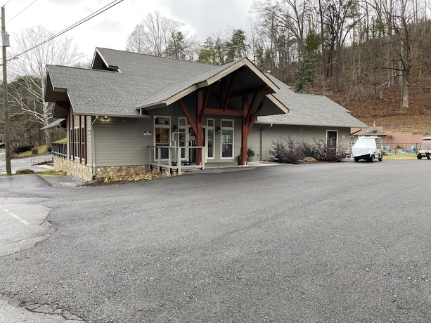 Imagen general del Hotel Carr\'s Northside Motel and Cottages. Foto 1