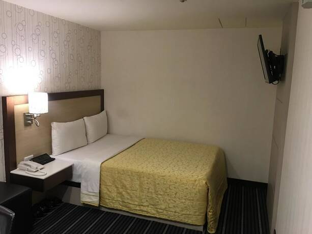 Imagen de la habitación del Hotel Carry. Foto 1