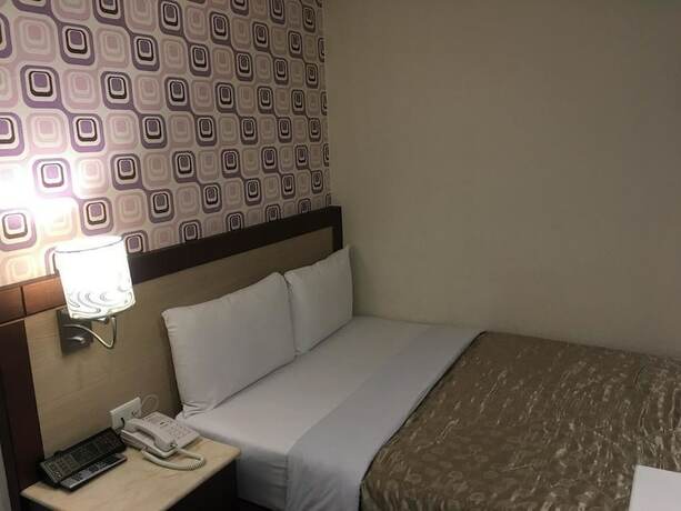 Imagen de la habitación del Hotel Carry. Foto 4