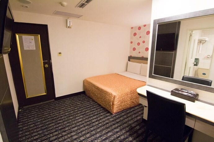 Imagen de la habitación del Hotel Carry. Foto 14
