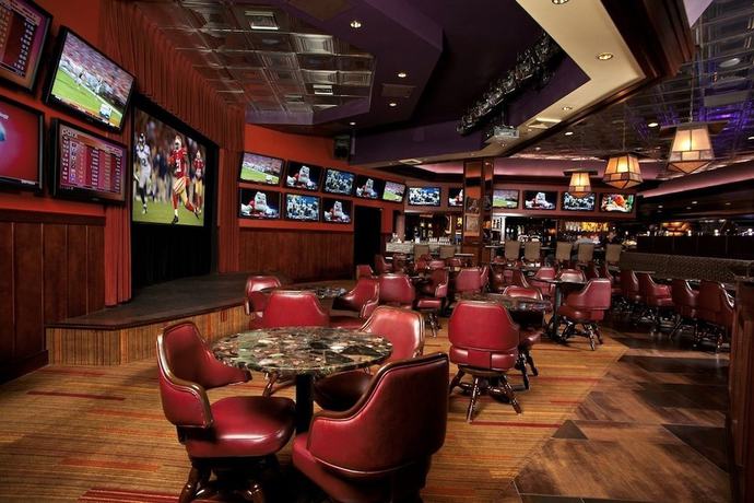 Imagen de los interiores del Hotel Carson Valley Inn. Foto 17