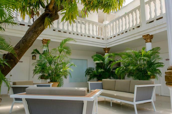 Imagen de los exteriores del Hotel Cartagena Royal Inn. Foto 7