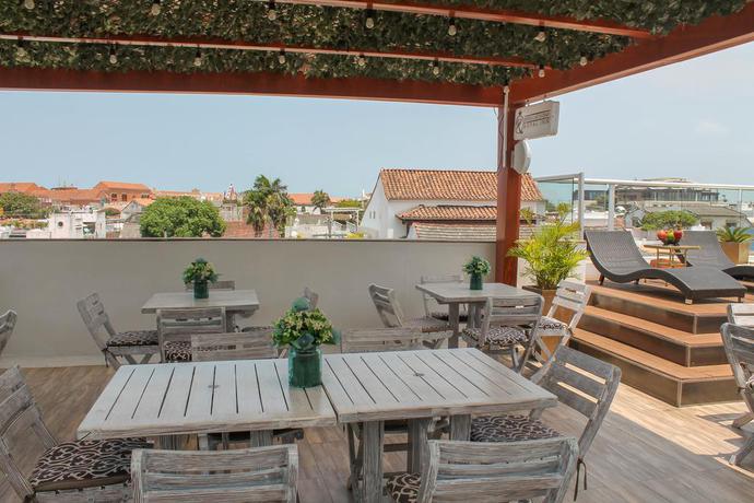 Imagen de los exteriores del Hotel Cartagena Royal Inn. Foto 8