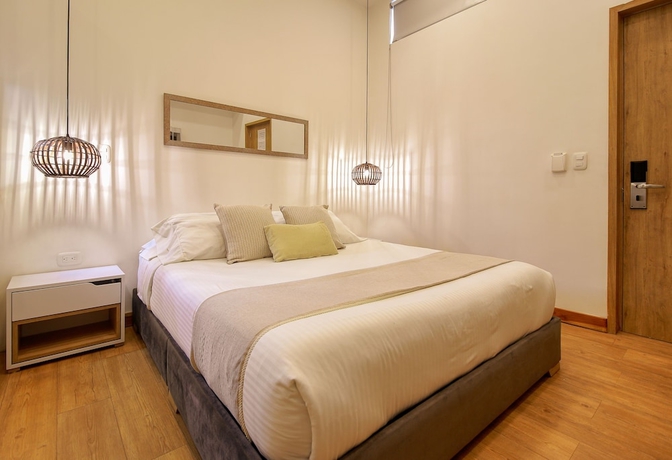 Imagen de la habitación del Hotel Cartagena Suites de Manga. Foto 2