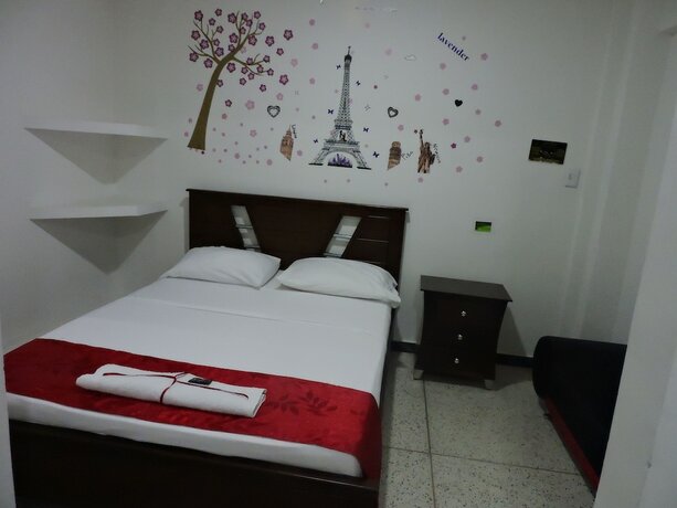 Imagen de la habitación del Hotel Cartago Plaza. Foto 9