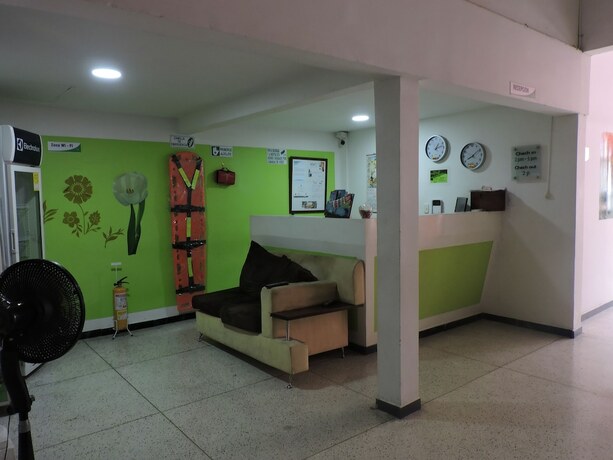 Imagen de los interiores del Hotel Cartago Plaza. Foto 12