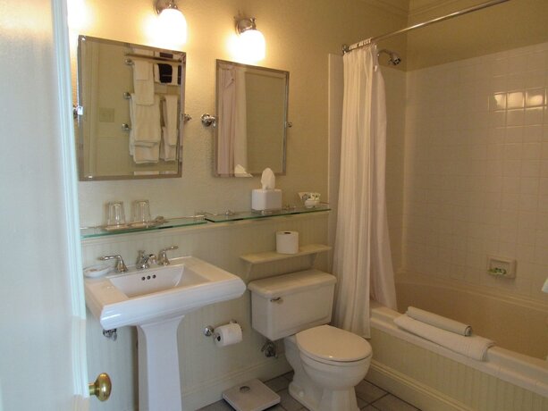 Imagen de la habitación del Hotel Carter House Inns. Foto 16
