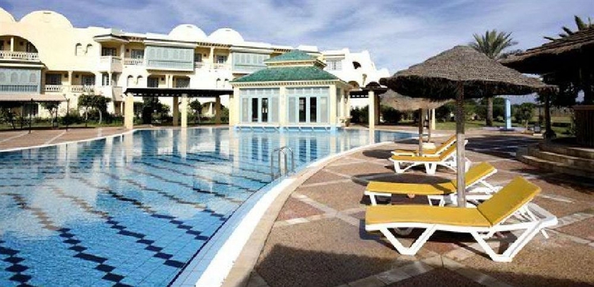 Imagen de la piscina del Hotel Carthage Thalasso Resort. Foto 8