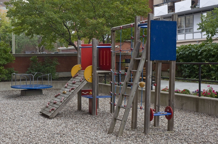 Imagen de los exteriores del Hotel Cartier Place Suite. Foto 10