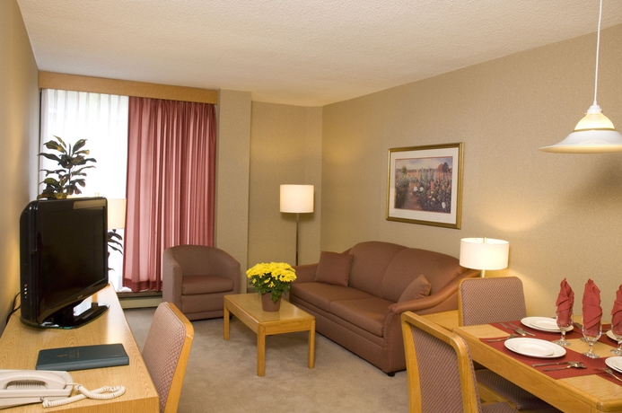 Imagen de los interiores del Hotel Cartier Place Suite. Foto 16