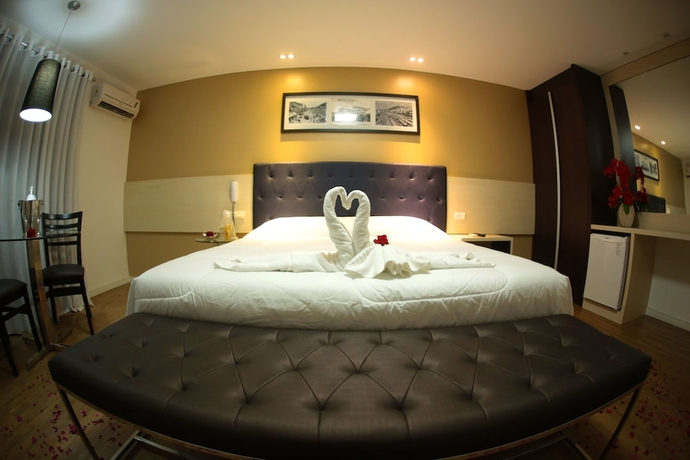 Imagen de la habitación del Hotel Caruaru Park. Foto 7