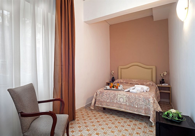 Imagen de la habitación del Hotel Caruso, Massa Lubrense. Foto 11
