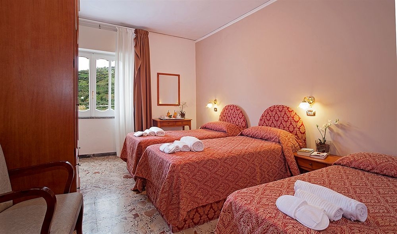 Imagen de la habitación del Hotel Caruso, Massa Lubrense. Foto 13
