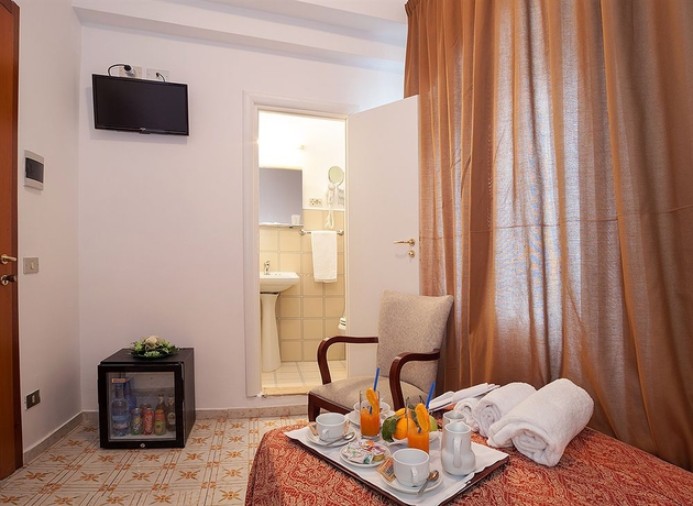 Imagen de la habitación del Hotel Caruso, Massa Lubrense. Foto 14