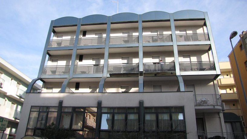 Imagen general del Hotel Caruso, Rimini. Foto 1