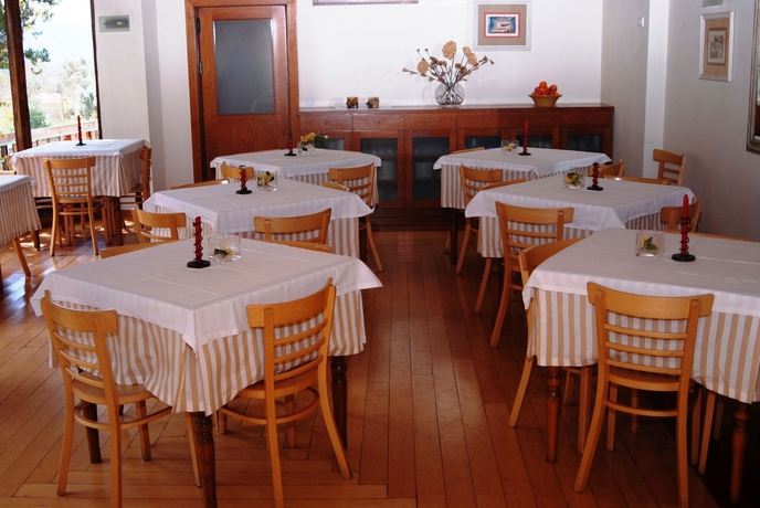 Imagen del bar/restaurante del Hotel Carvalho Araújo. Foto 2