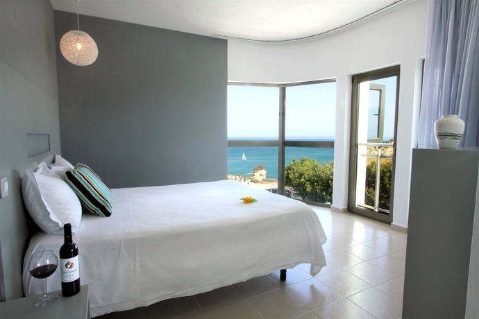 Imagen de la habitación del Hotel Carvi Beach. Foto 13
