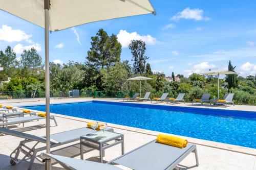 Imagen de la piscina del Hotel Carvoeiro Gardens. Foto 12