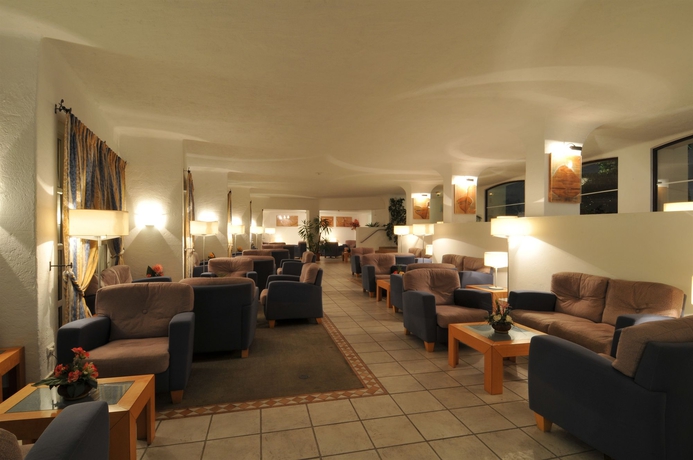 Imagen de los interiores del Hotel Carvoeiro Plaza. Foto 12